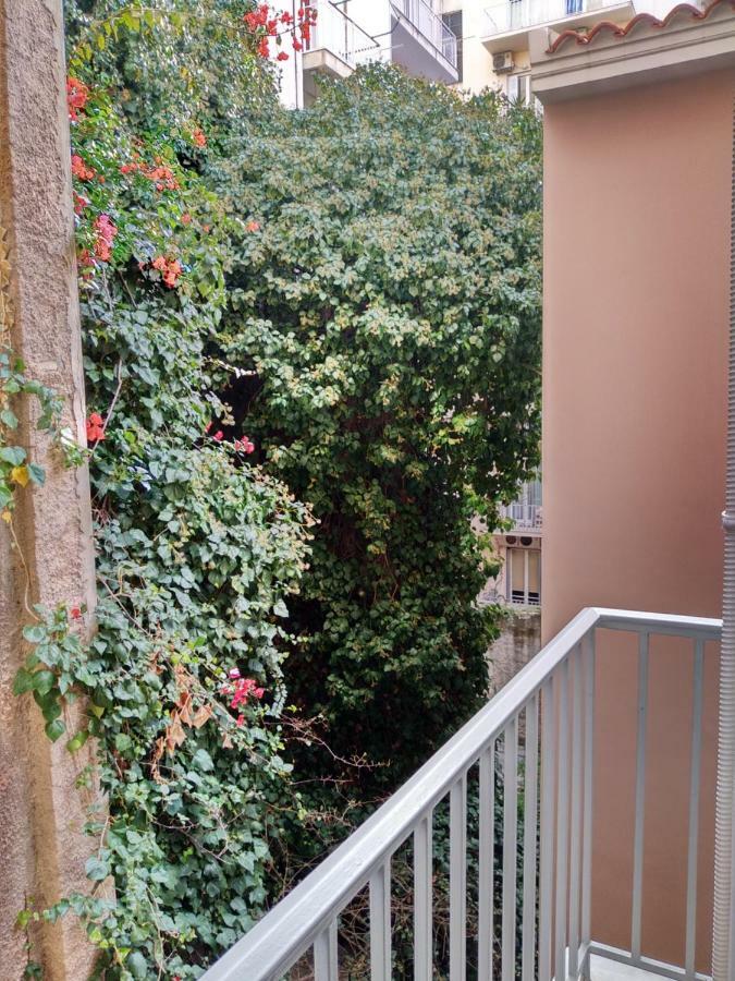 Darsiss 2 - Museum Apartment Athens Exterior photo